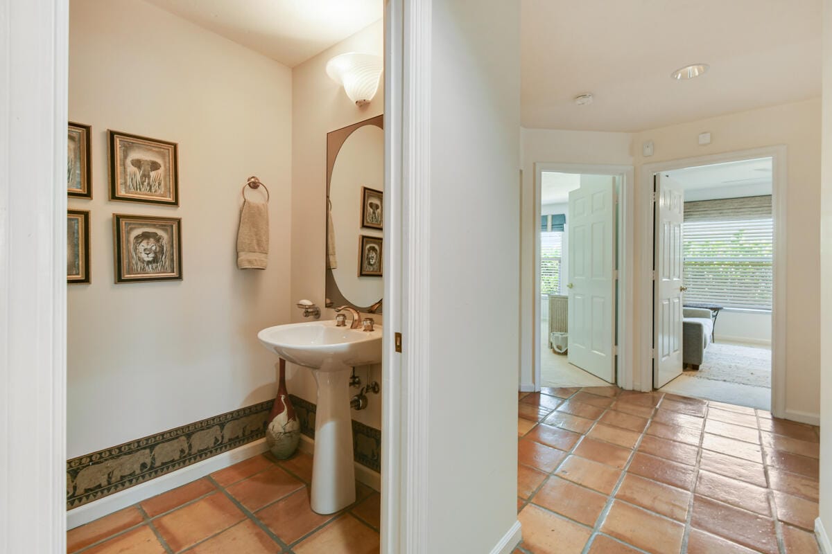 151 Country Club Drive, Tequesta, FL 33469 photo 24