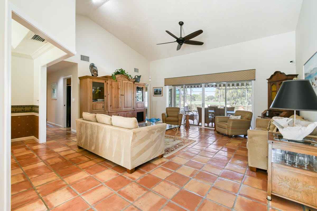 151 Country Club Drive, Tequesta, FL 33469 photo 10