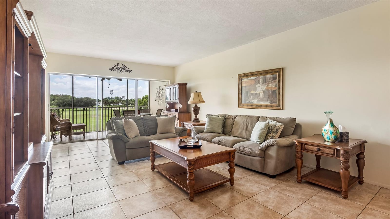 2950 N Palm Aire Drive 206 — photo 4