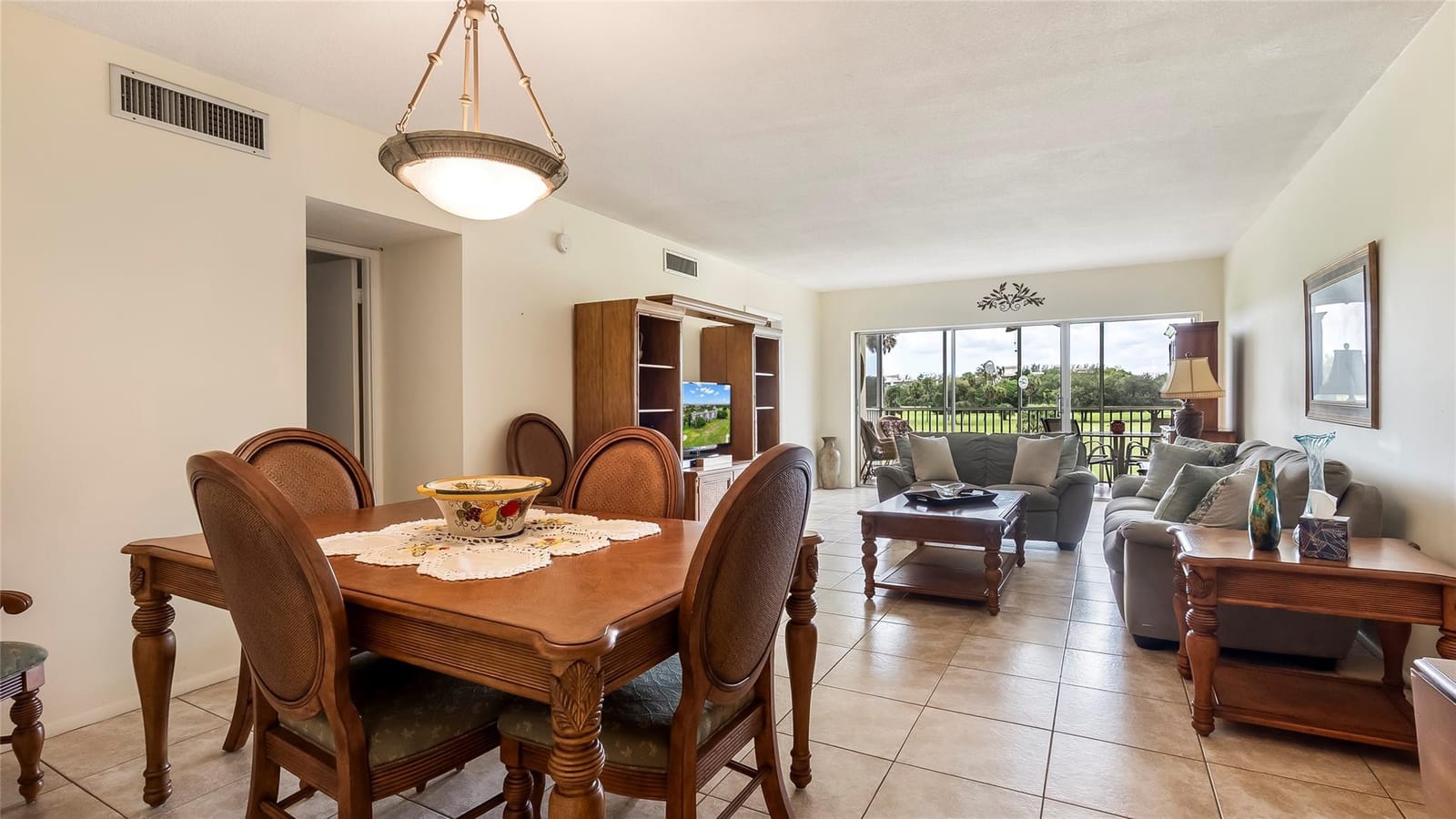 2950 N Palm Aire Drive 206 — photo 9