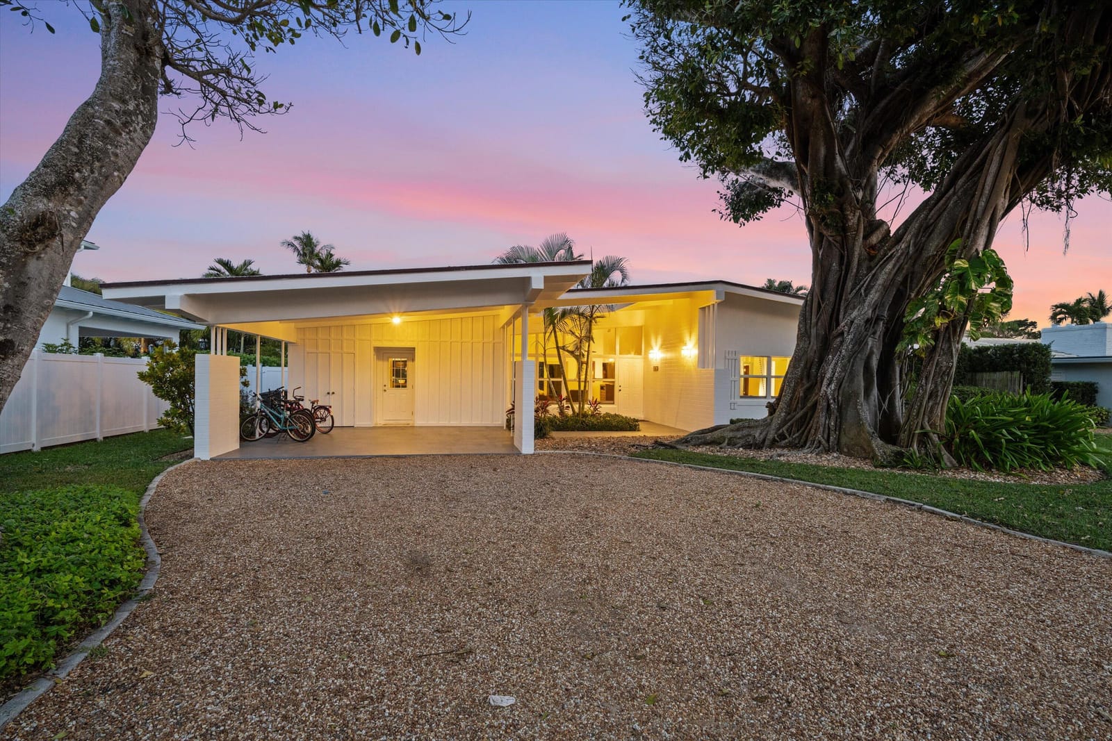 181 Beacon Lane, Jupiter Inlet Colony, FL 33469 photo 4