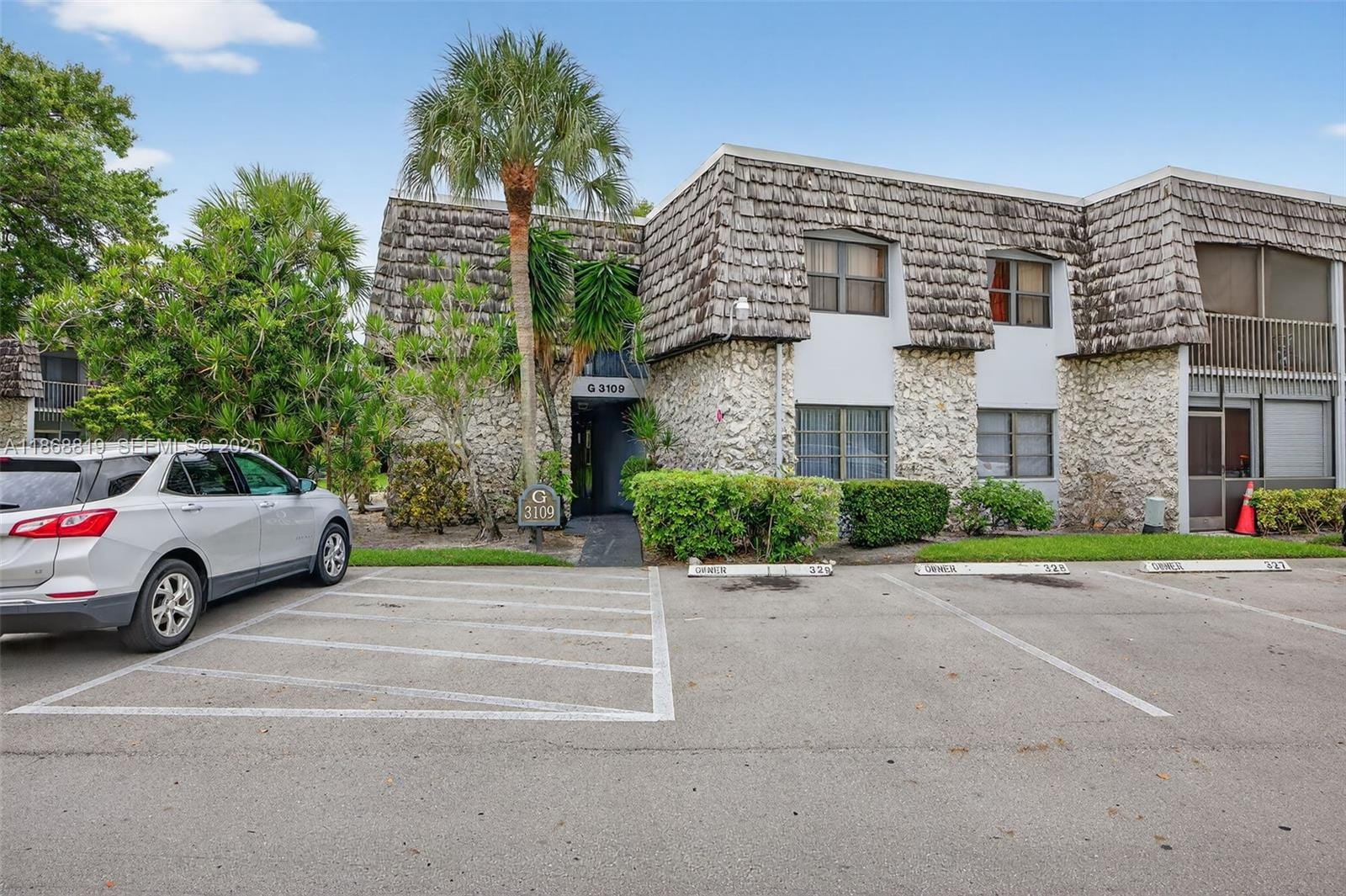 3109 Oakland Shores Drive 209, Oakland Park, FL 33309 photo 2