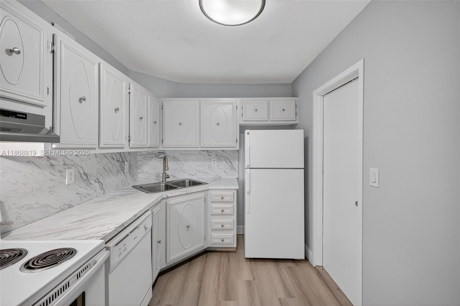 3109 Oakland Shores Drive 209, Oakland Park, FL 33309 photo 13