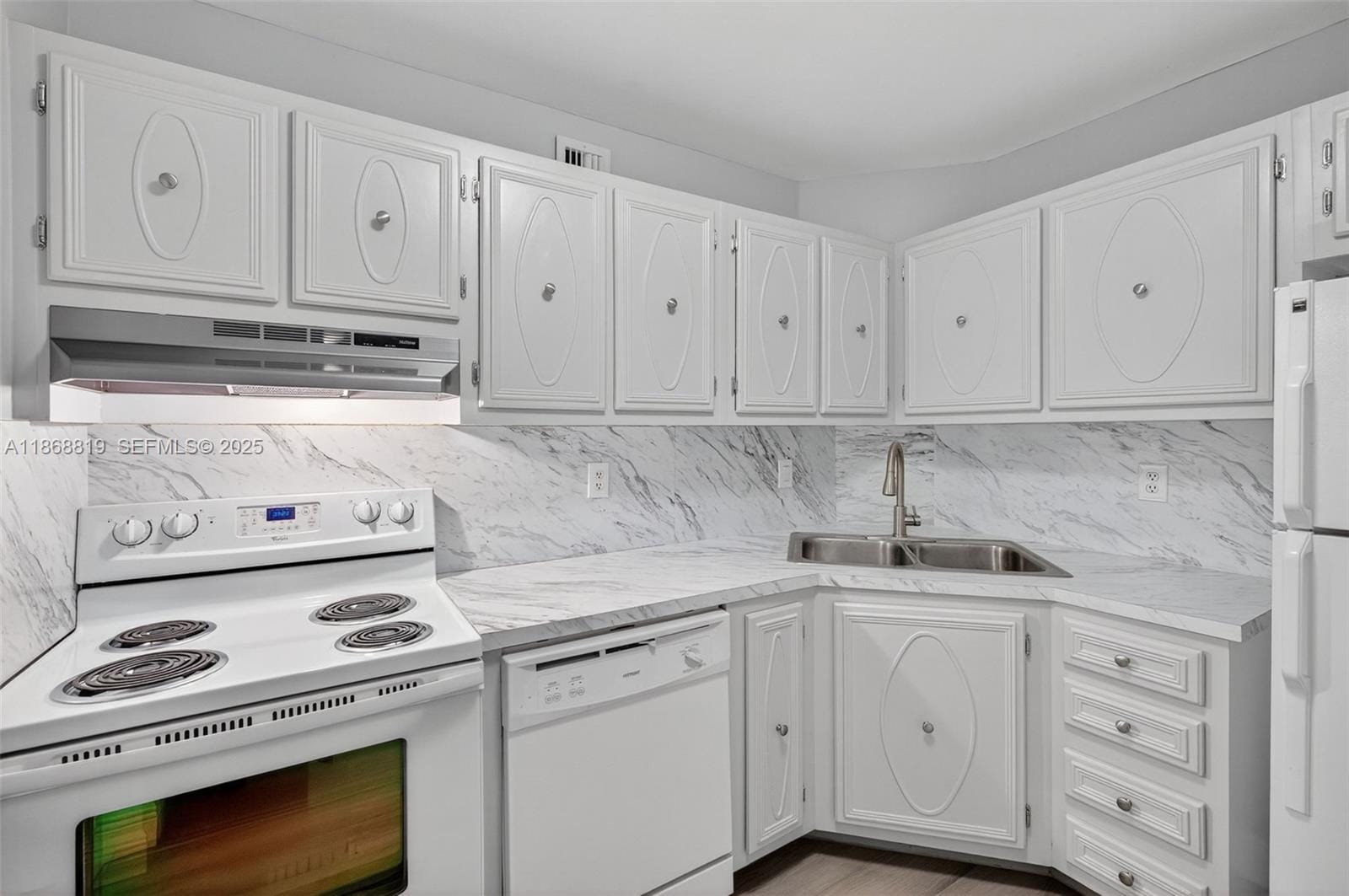 3109 Oakland Shores Drive 209, Oakland Park, FL 33309 photo 14