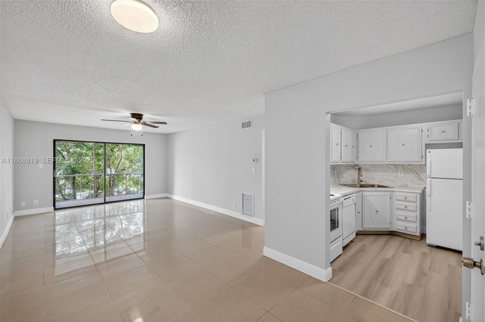 3109 Oakland Shores Drive 209, Oakland Park, FL 33309