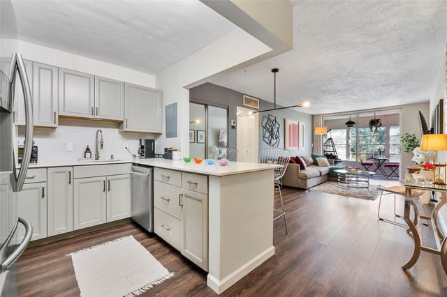 1681 NW 70th Avenue 306, Plantation, FL 33313