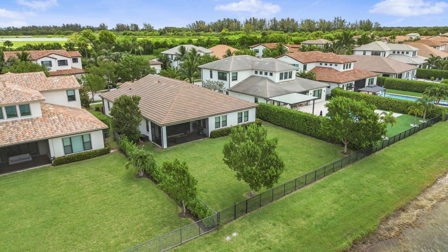 9228 Grand Prix Lane — photo 4