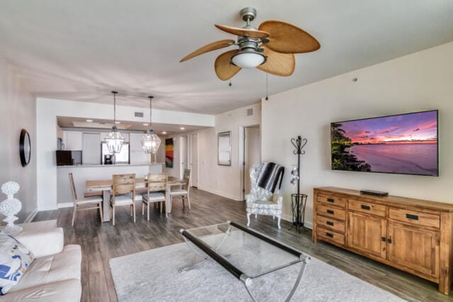 2650 Lake Shore Drive 2203 — photo 11