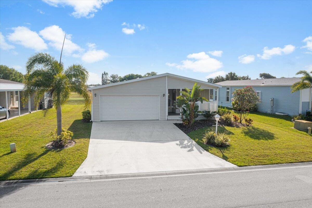 7824 Mcclintock Way, Port St. Lucie, FL 34952 photo 4