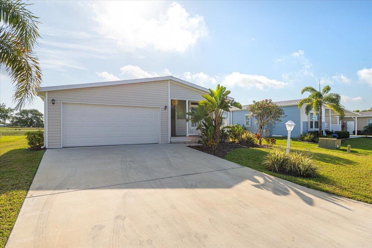 7824 Mcclintock Way, Port St. Lucie, FL 34952 photo 5