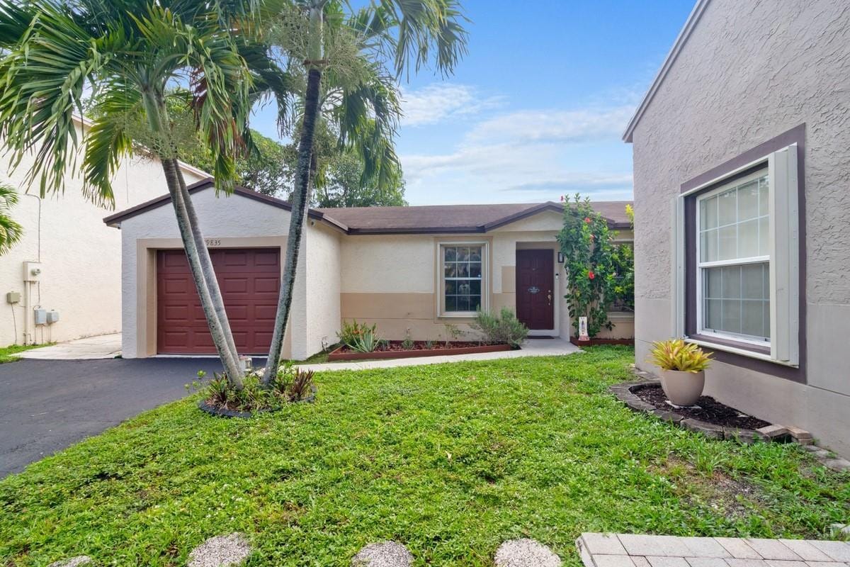 19835 NW 64th Place, Hialeah, FL 33015