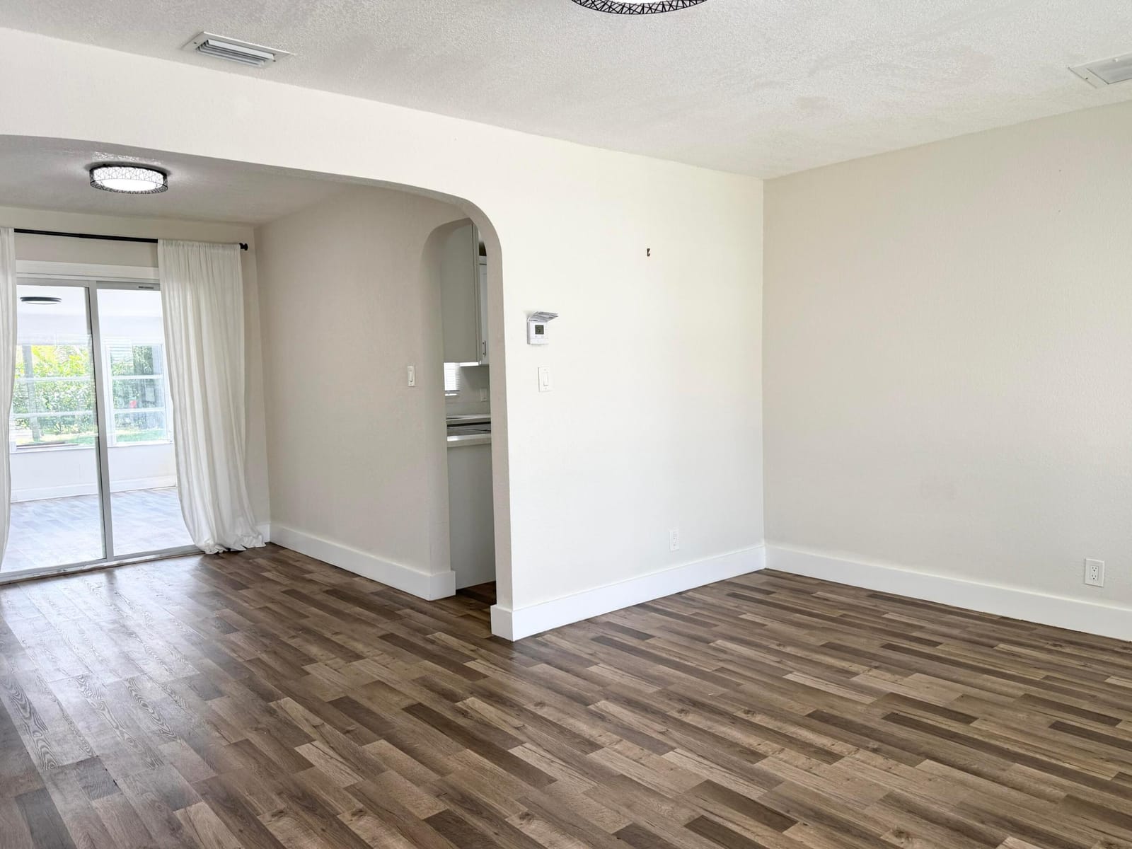 121 Auburn Drive — photo 8