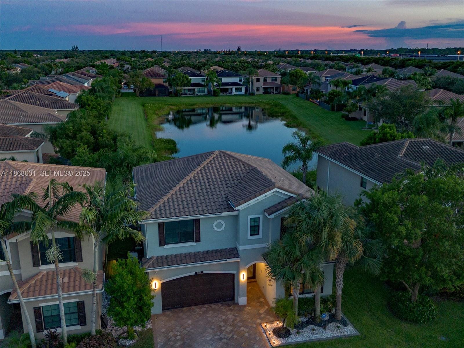 8058 Star Sapphire Court — photo 3
