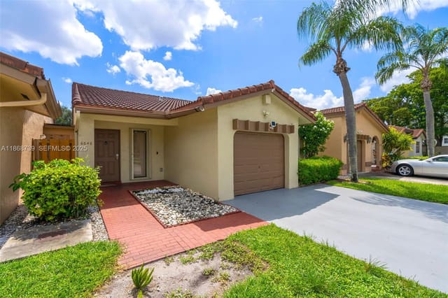 6646 NW 175th Terrace, sold in The Moors Townhouses, Hialeah, FL