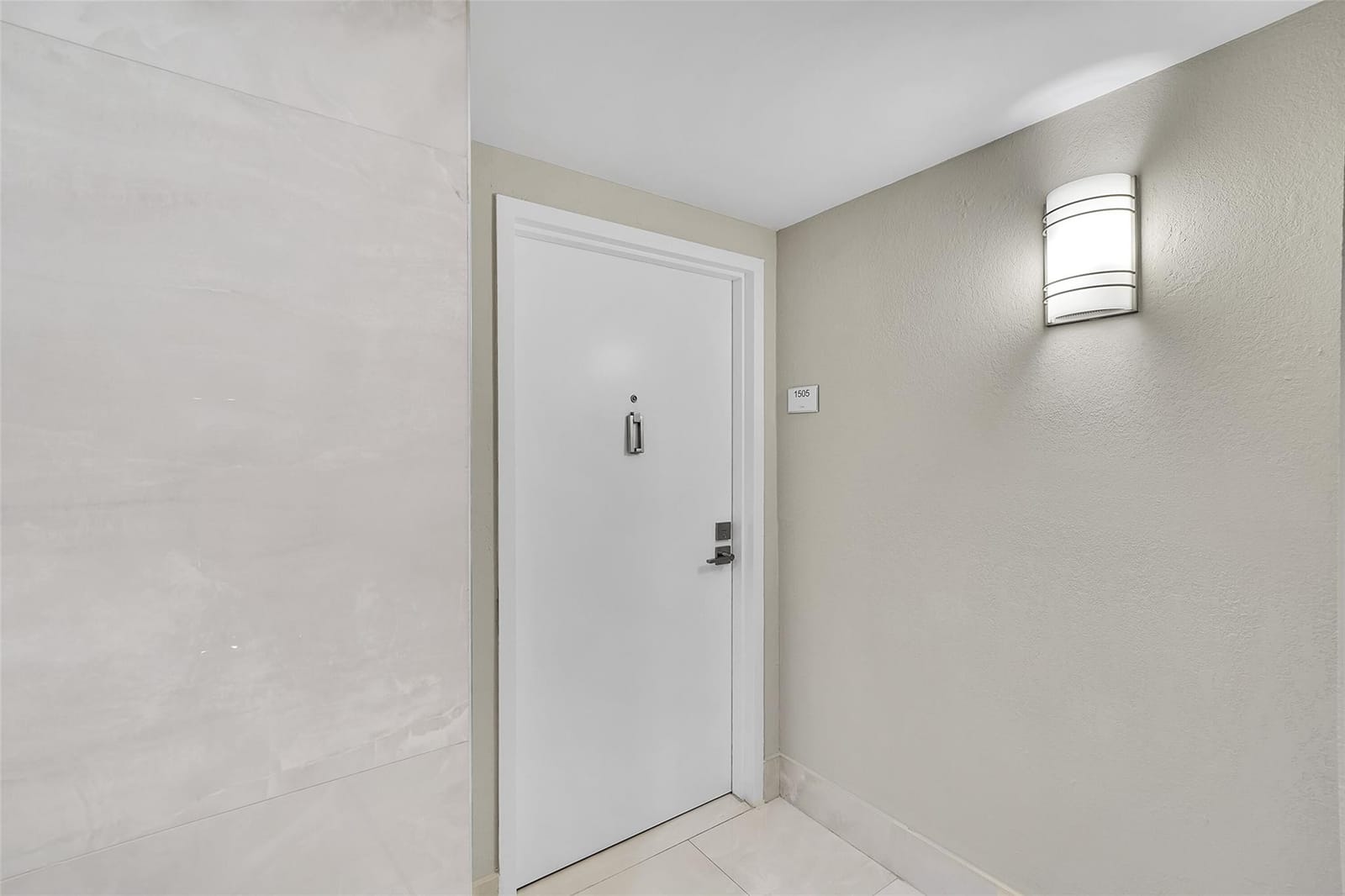 2401 S Ocean Drive 1505 — photo 2