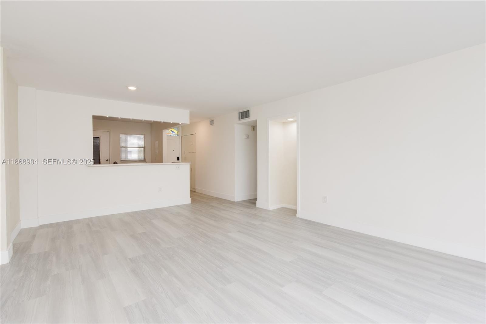 3600 NE 170th Street D-112, North Miami Beach, FL 33160 photo 13