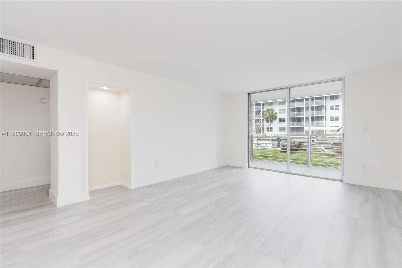 3600 NE 170th Street D-112, North Miami Beach, FL 33160 photo 16