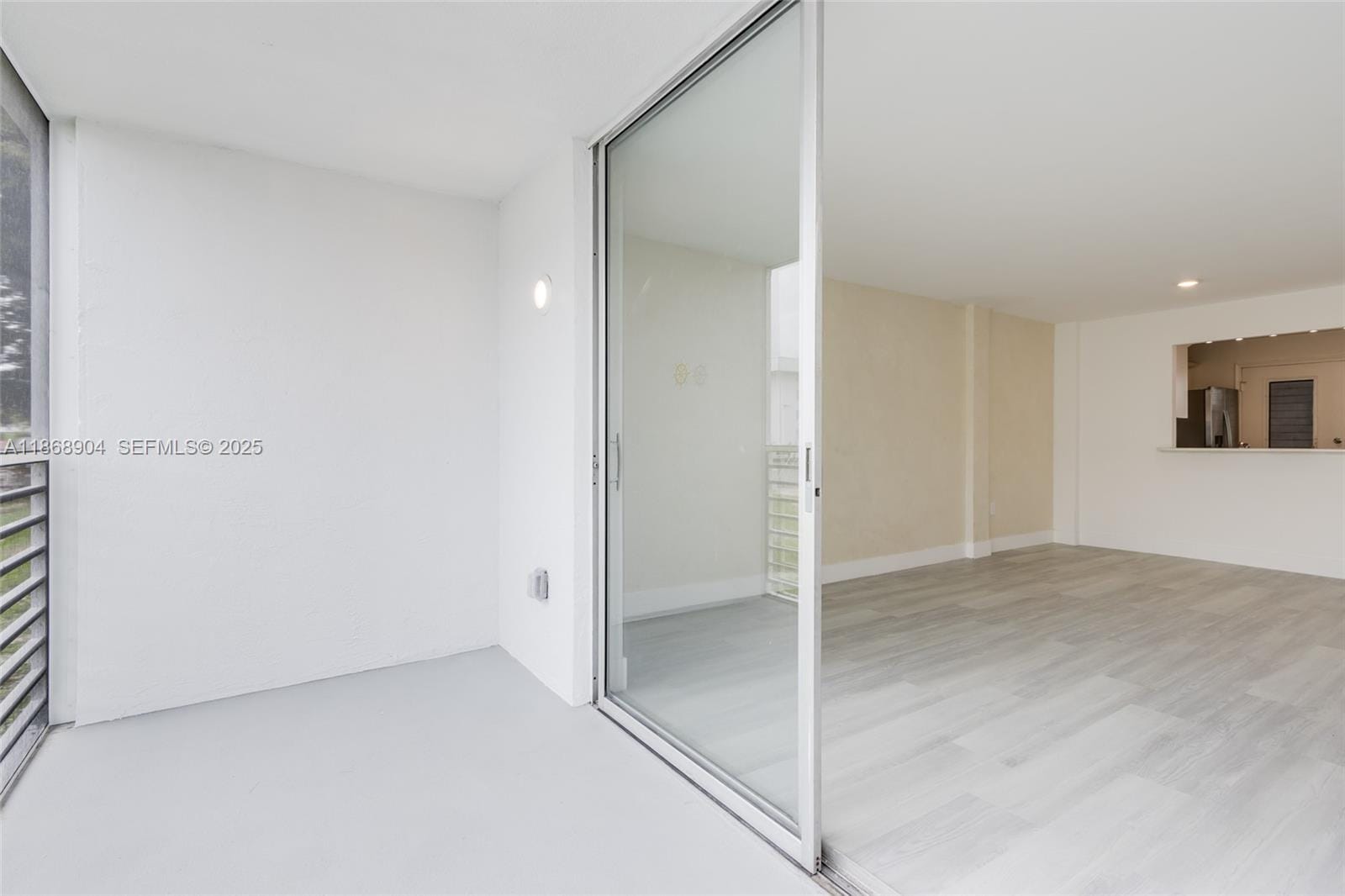 3600 NE 170th Street D-112, North Miami Beach, FL 33160 photo 17