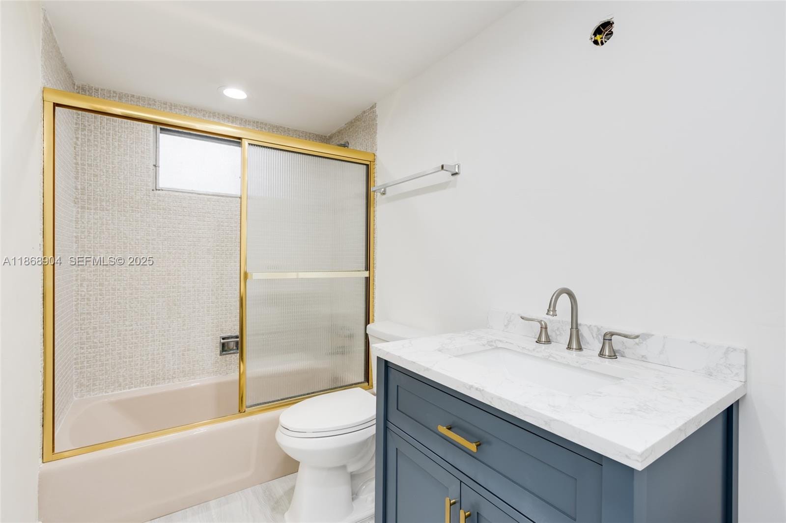 3600 NE 170th Street D-112, North Miami Beach, FL 33160 photo 23