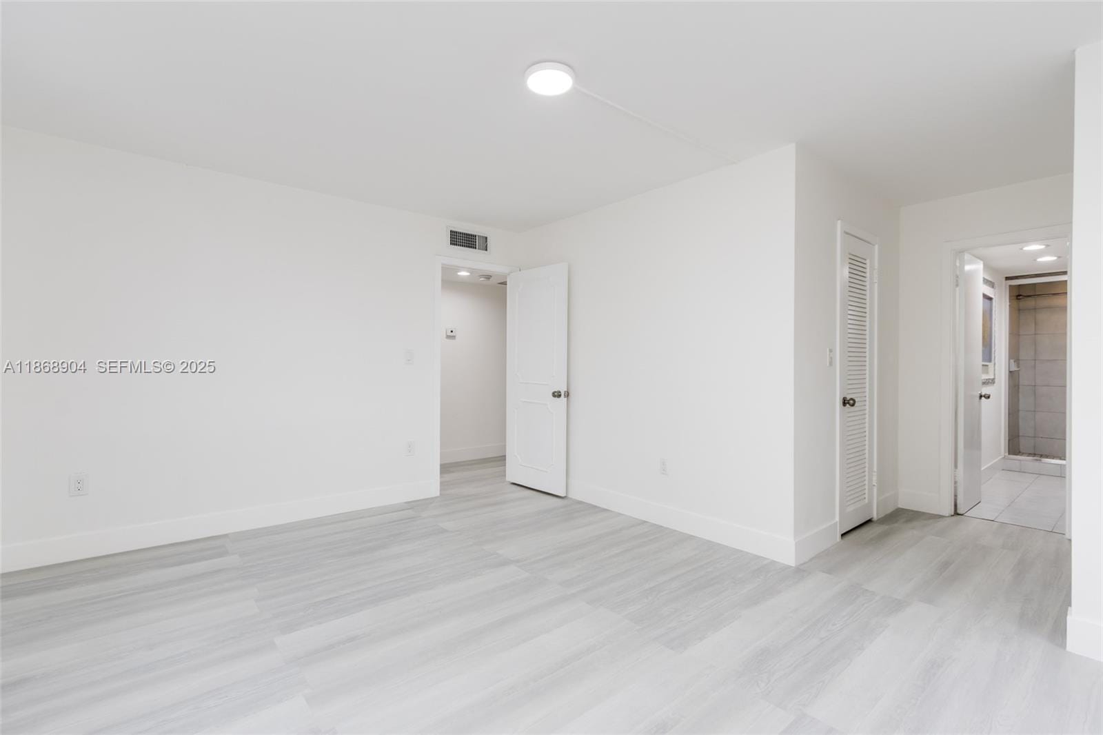 3600 NE 170th Street D-112, North Miami Beach, FL 33160 photo 26