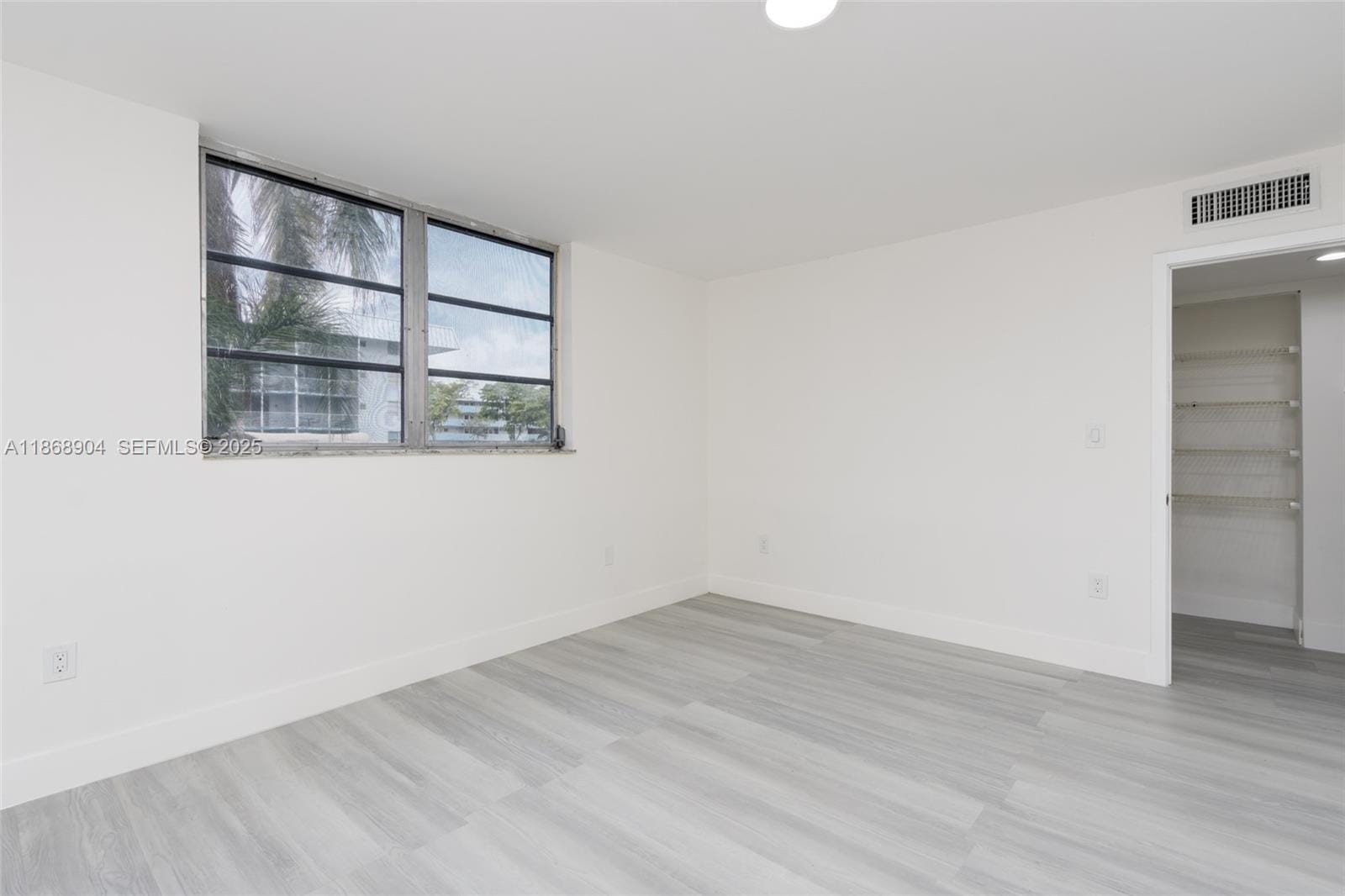 3600 NE 170th Street D-112, North Miami Beach, FL 33160 photo 27