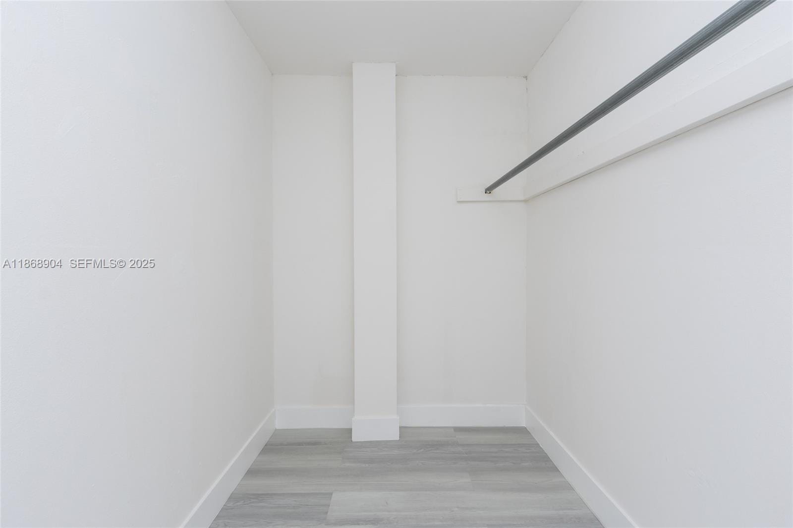 3600 NE 170th Street D-112, North Miami Beach, FL 33160 photo 29