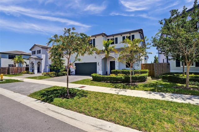 13354 SW 284th Terrace, Homestead, FL 33033