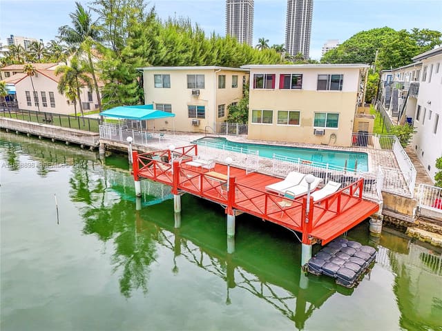 4730 Pine Tree Drive 14, sold in Lake View Sub, Miami Beach, FL