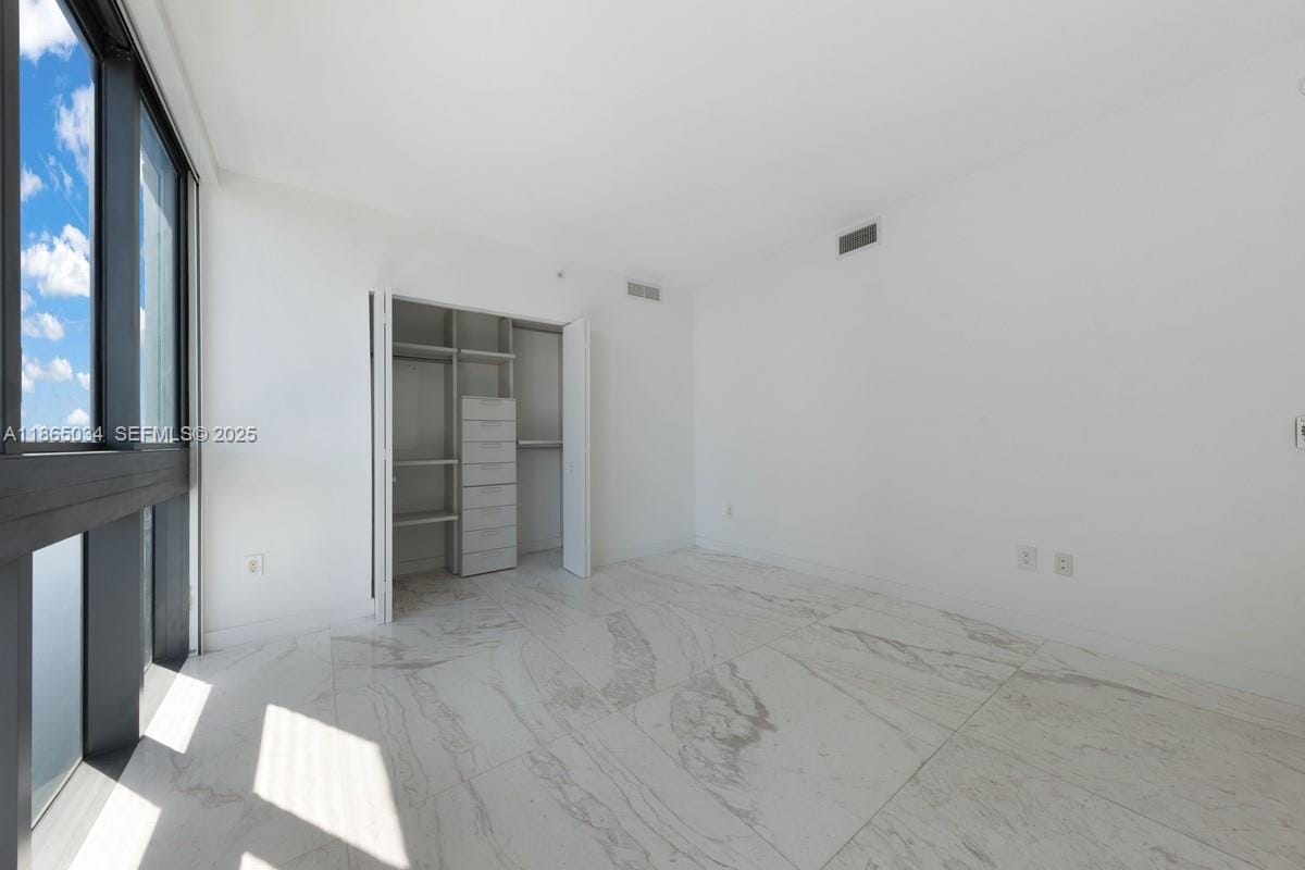 650 NE 32nd Street 2907, Miami, FL 33137 photo 13