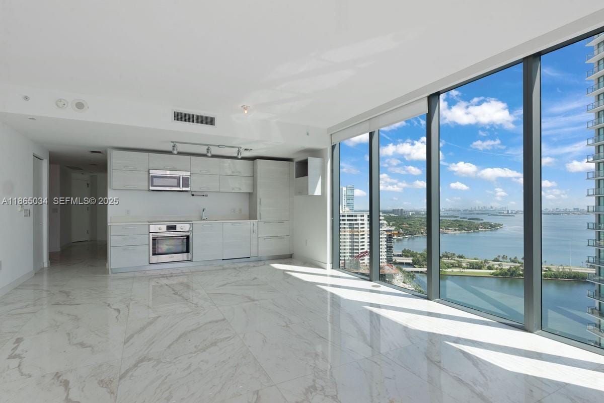 650 NE 32nd Street 2907, Miami, FL 33137 photo 3