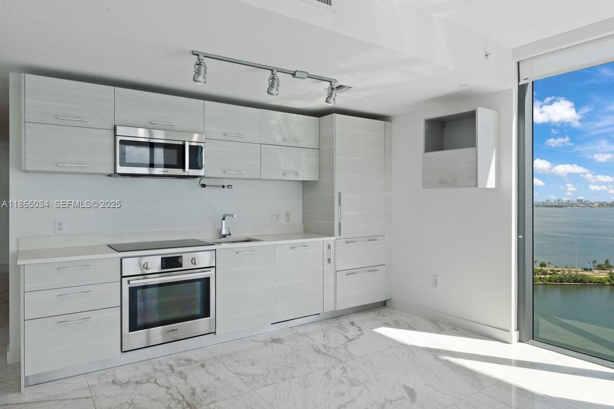 650 NE 32nd Street 2907, Miami, FL 33137 photo 4