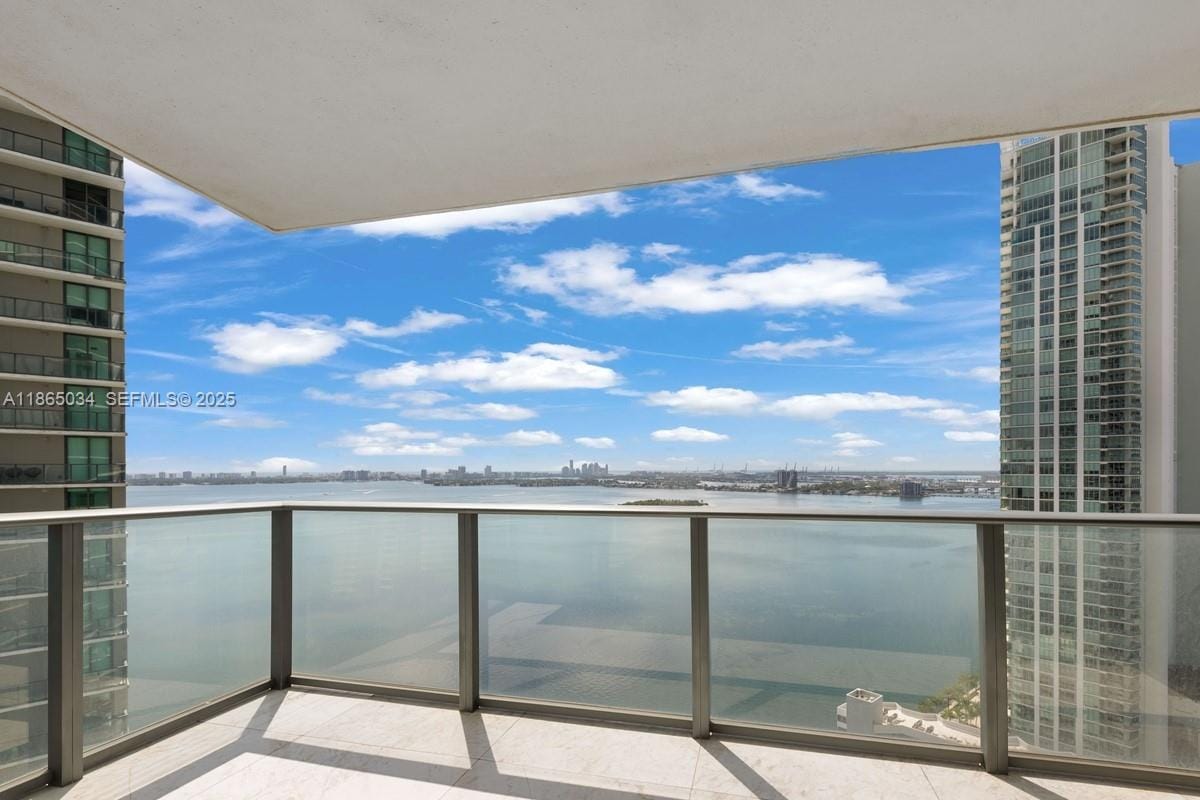 650 NE 32nd Street 2907, Miami, FL 33137 photo 6