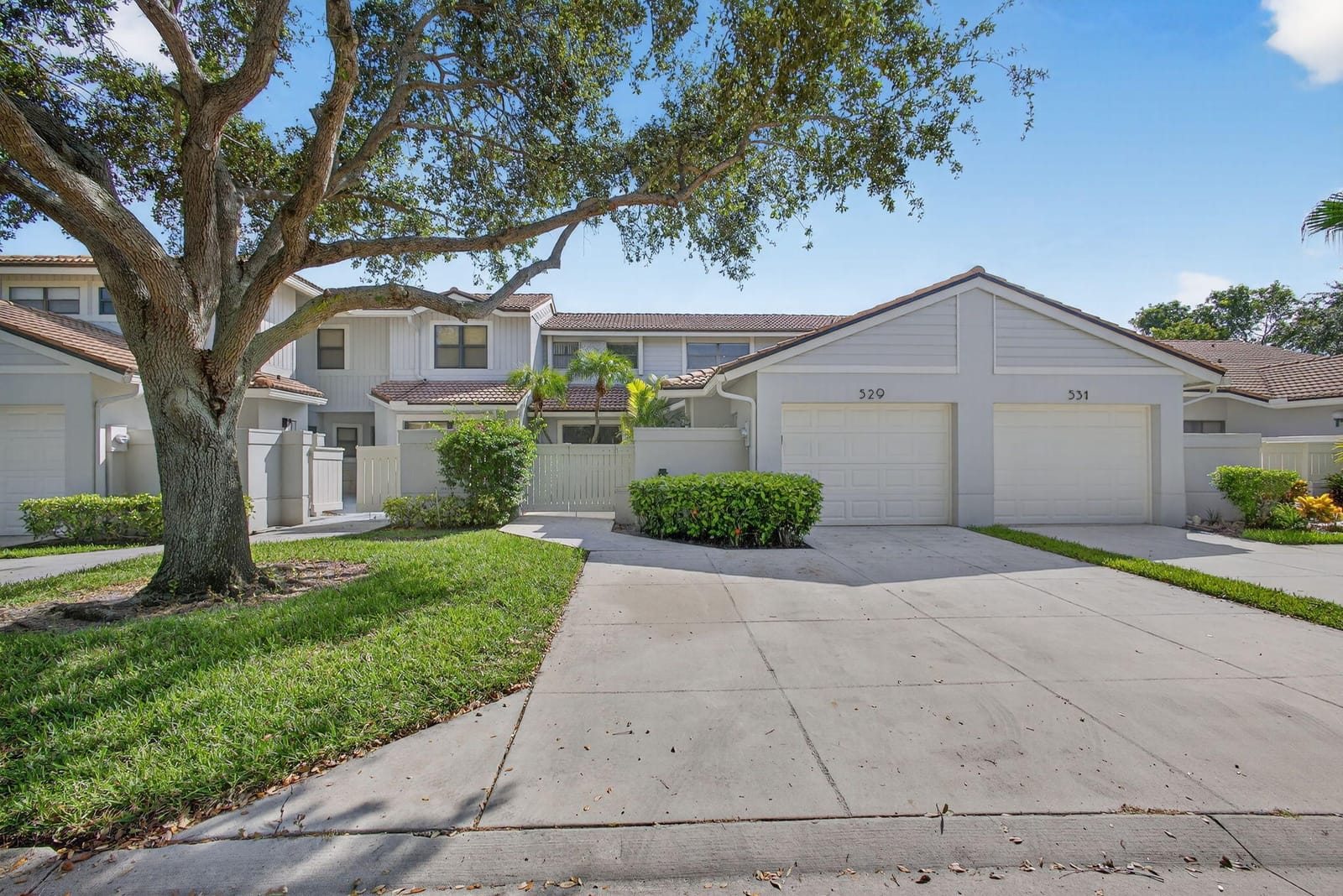 529 Prestwick Circle, Palm Beach Gardens, FL 33418