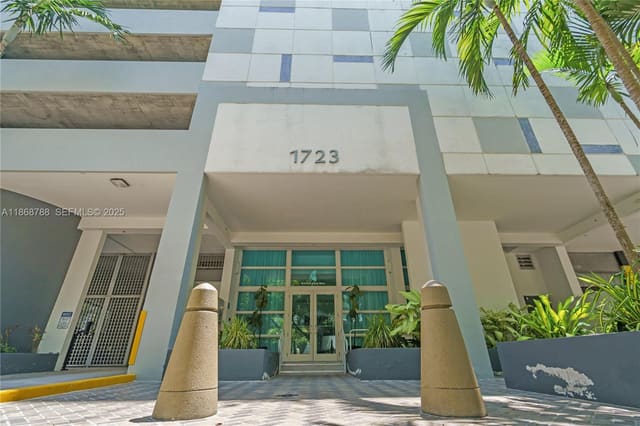 1723 SW 2nd Avenue 902, sold in Brickell View West Condo, Miami, FL