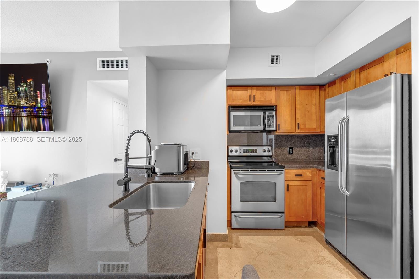 1723 SW 2nd Avenue 902, Miami, FL 33129 photo 7