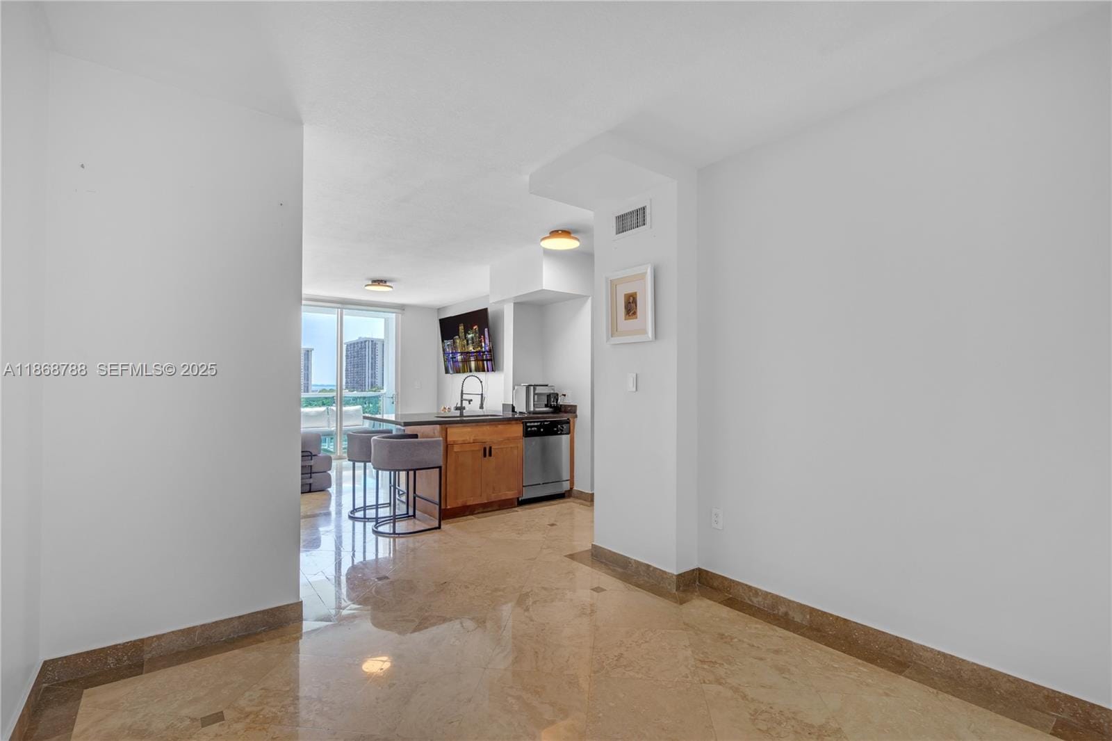 1723 SW 2nd Avenue 902, Miami, FL 33129 photo 8