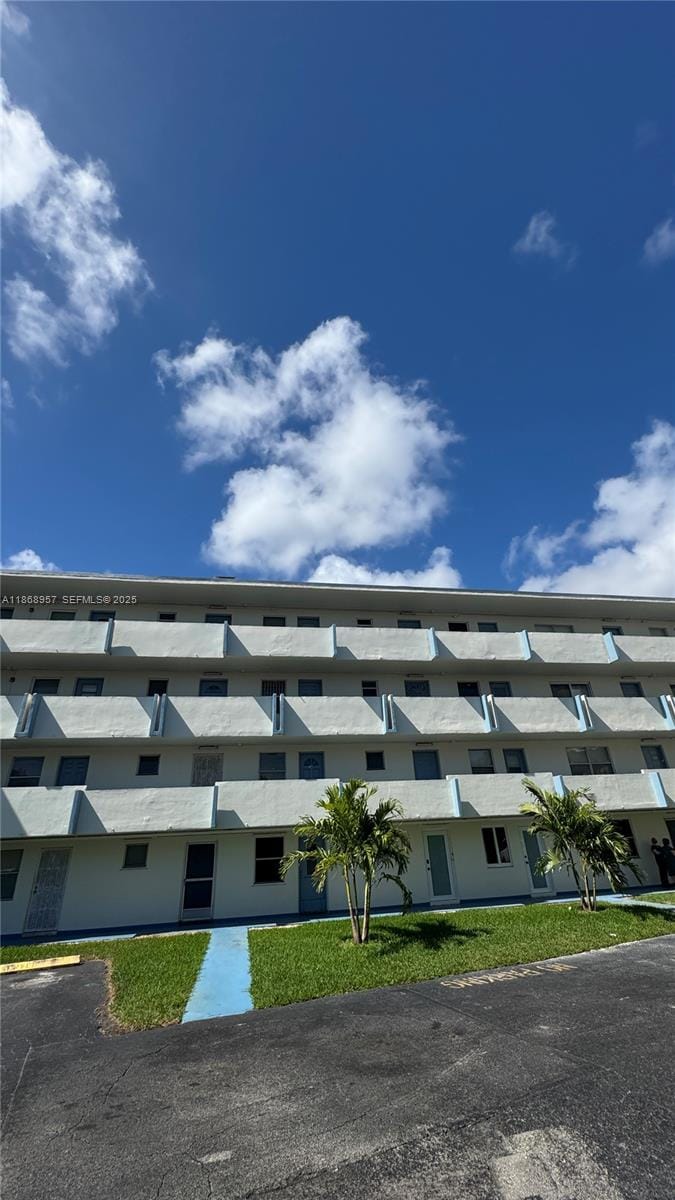 1701 NE 191st Street A214, Miami, FL 33179