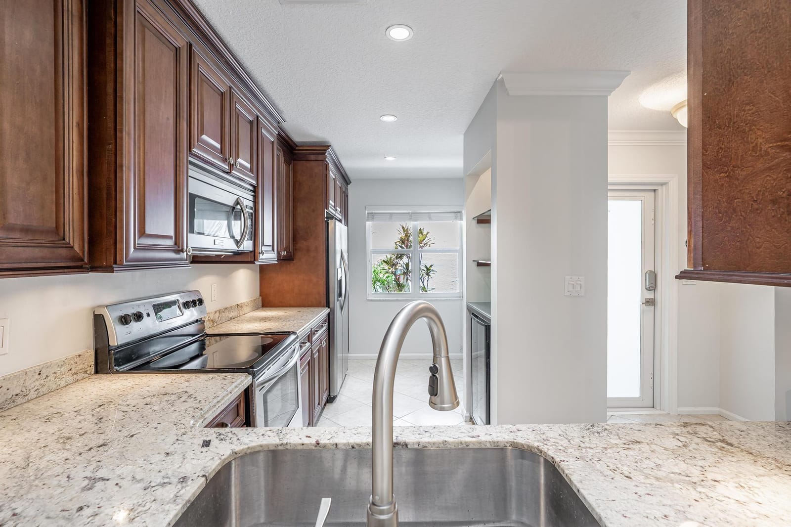 801 SE 16th Court 11, Fort Lauderdale, FL 33316 photo 23