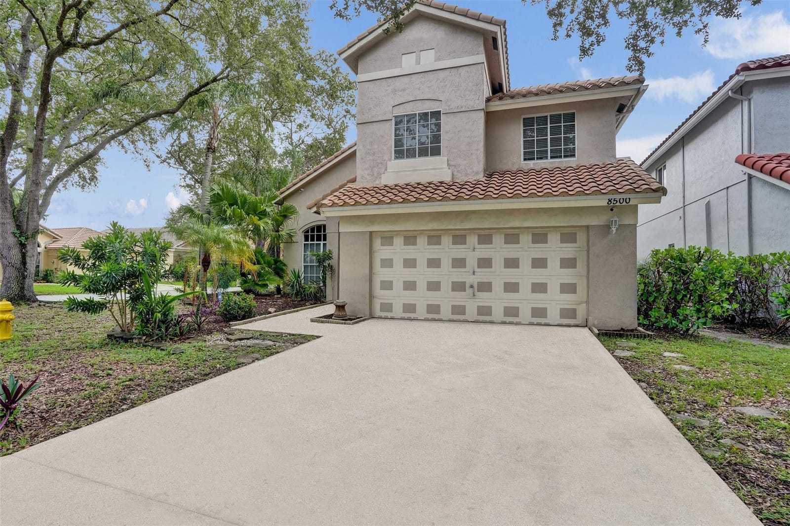 8500 NW 57th Drive — photo 2