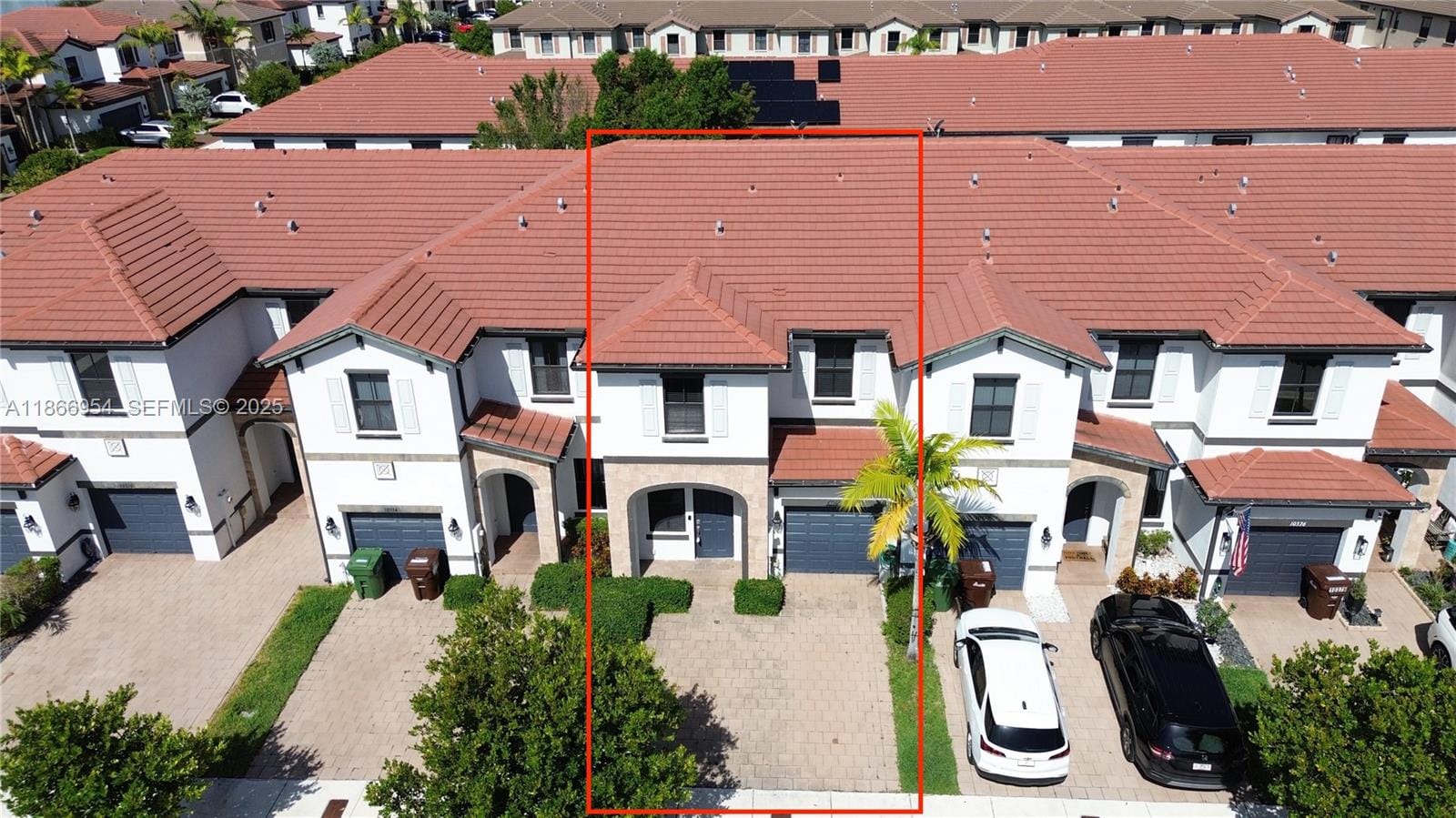 10348 W 33rd Lane, Hialeah, FL 33018 photo 2