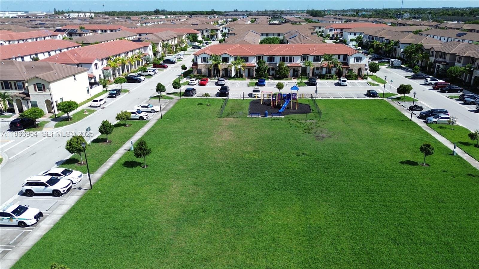 10348 W 33rd Lane, Hialeah, FL 33018 photo 6
