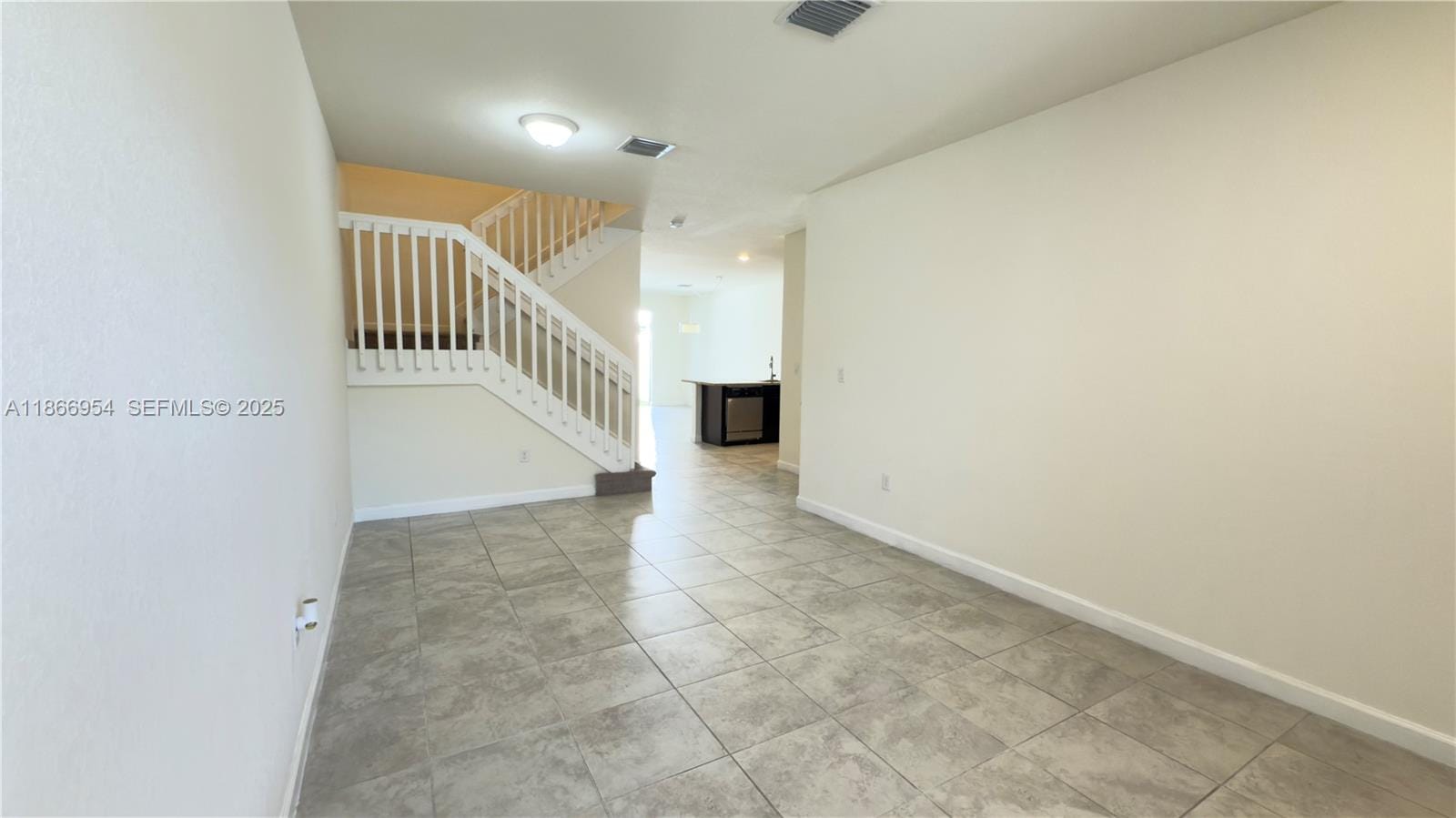 10348 W 33rd Lane, Hialeah, FL 33018 photo 7