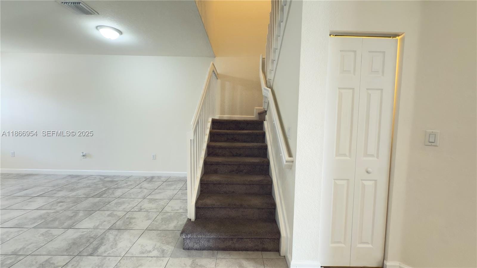 10348 W 33rd Lane, Hialeah, FL 33018 photo 8