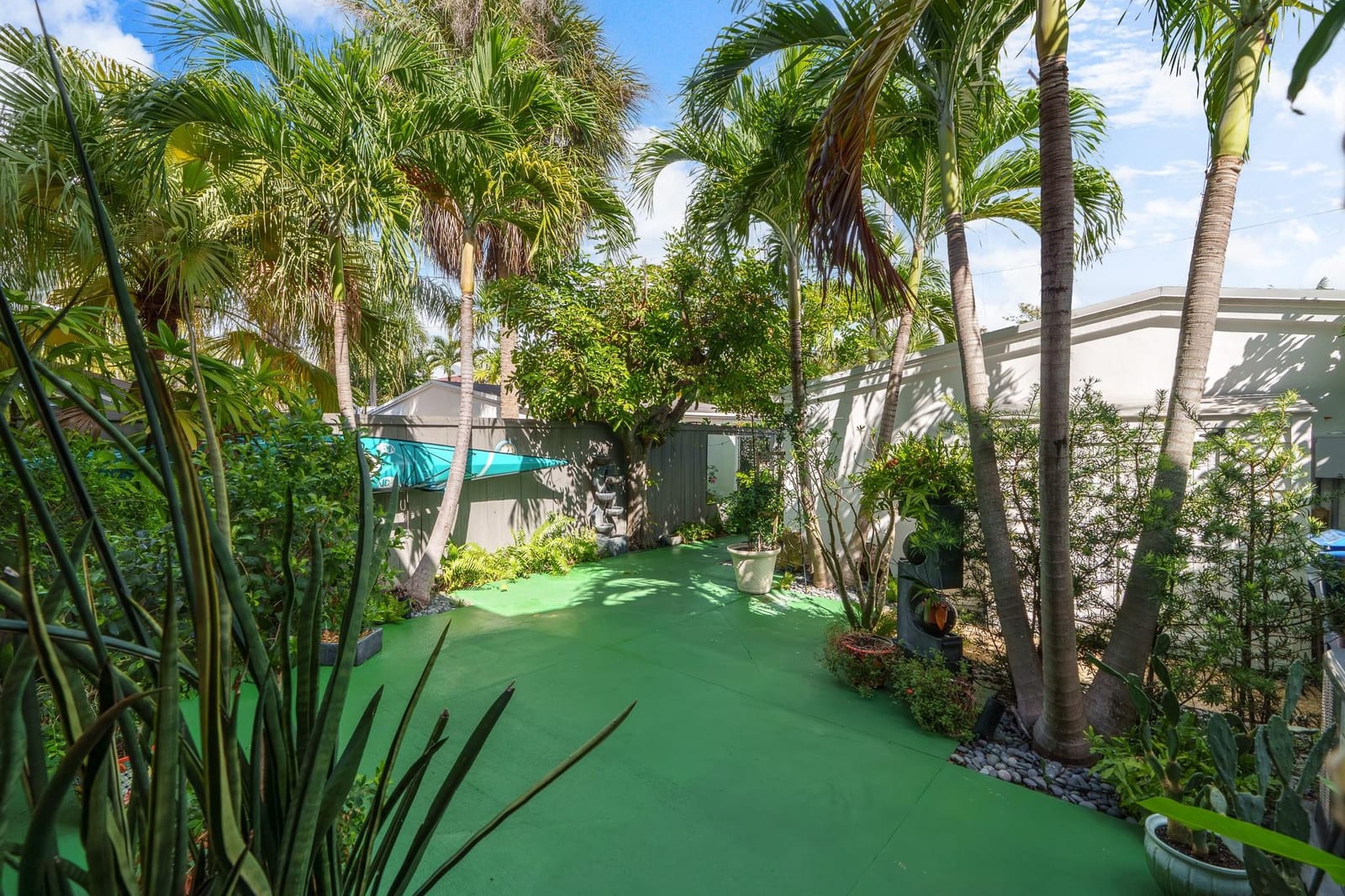 18 Middlesex Drive 18, Wilton Manors, FL 33305 photo 14