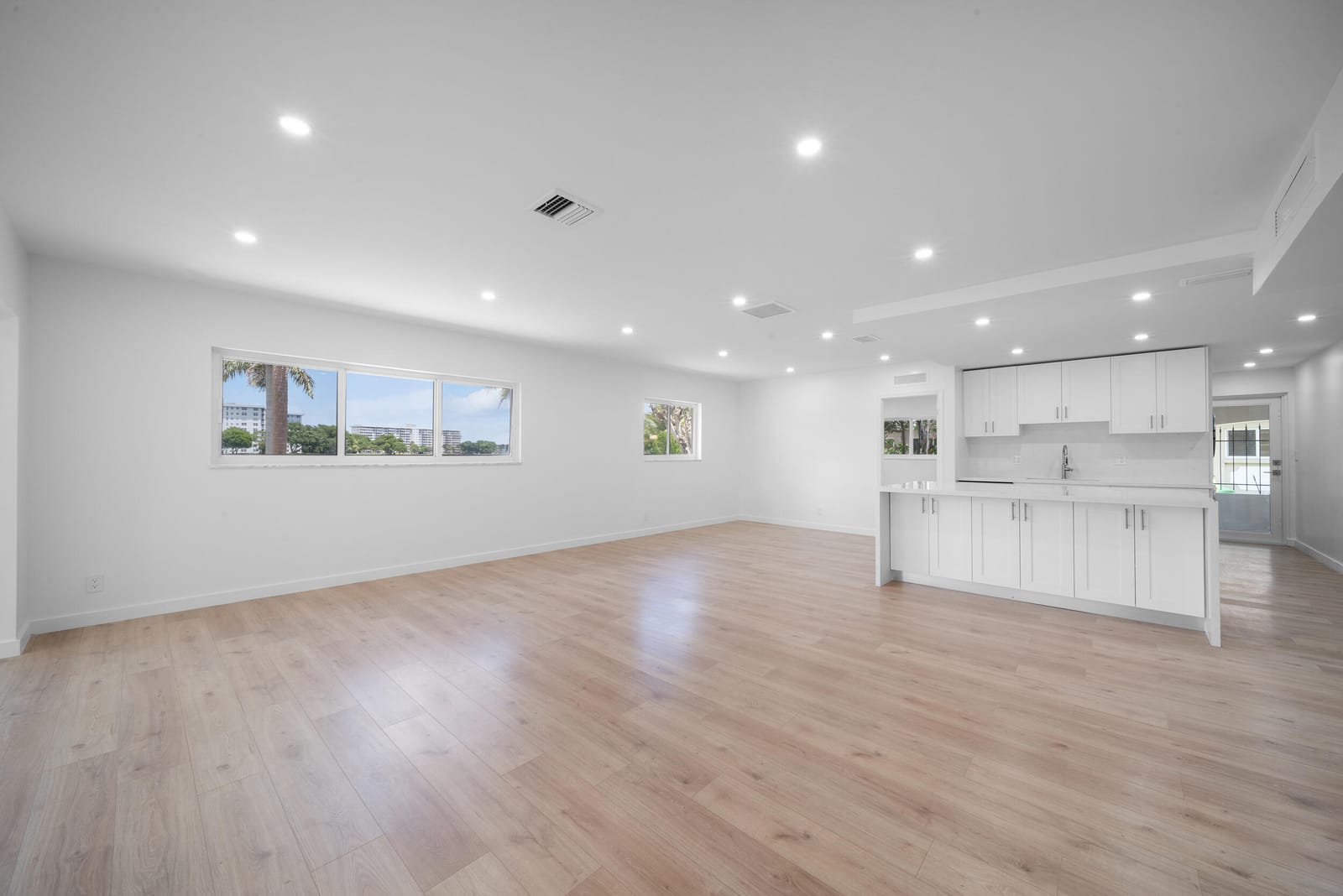 3011 N Palm Aire Drive, Pompano Beach, FL 33069 photo 16