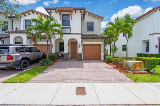 8861 NW 102nd Place, sold in Grand Bay North, Doral, FL
