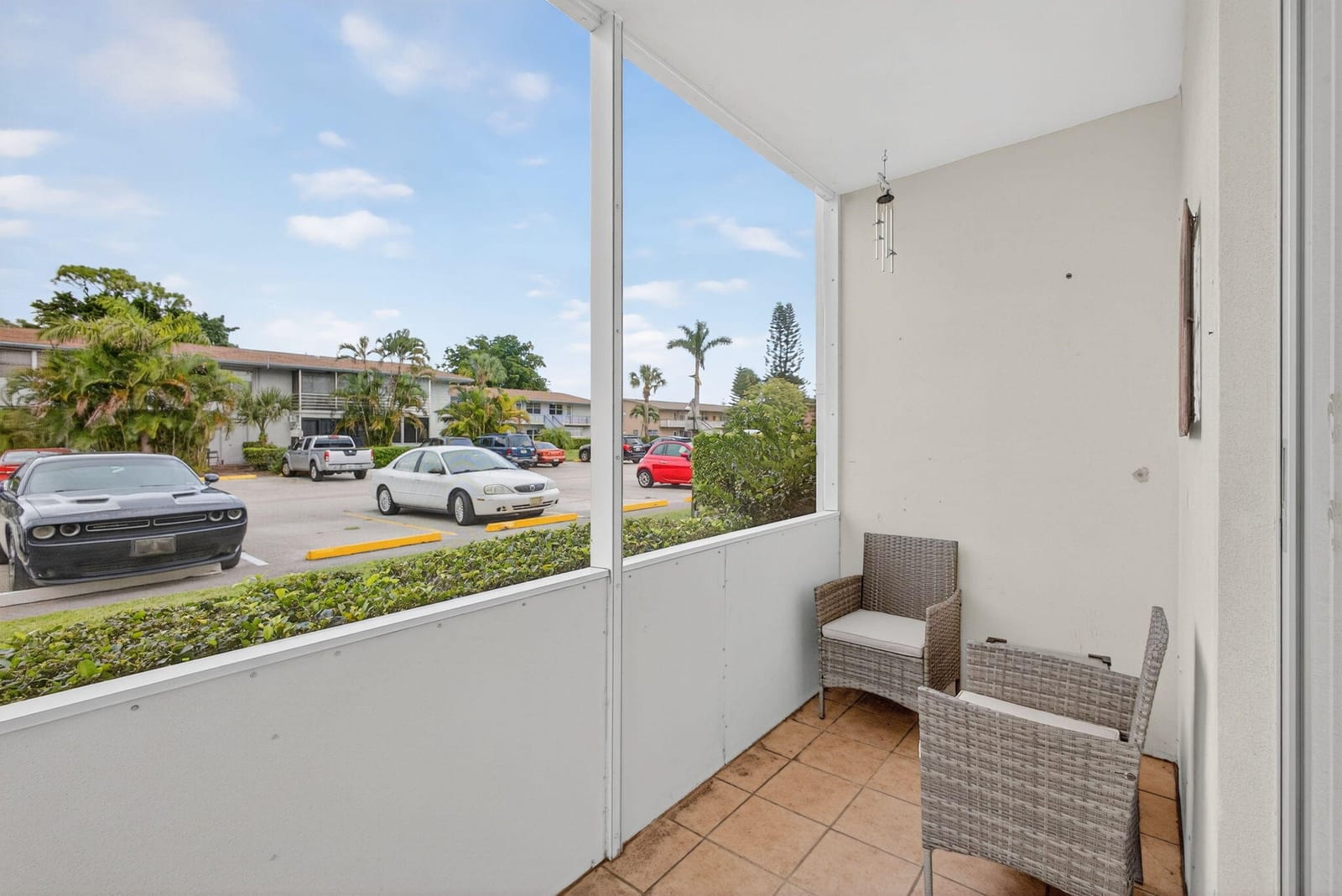 221 Coventry J — photo 2