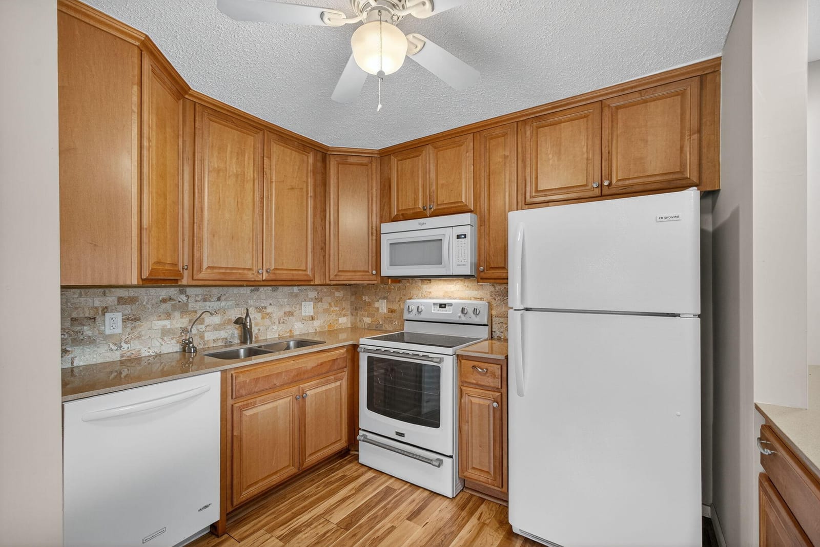 221 Coventry J, West Palm Beach, FL 33417 photo 13