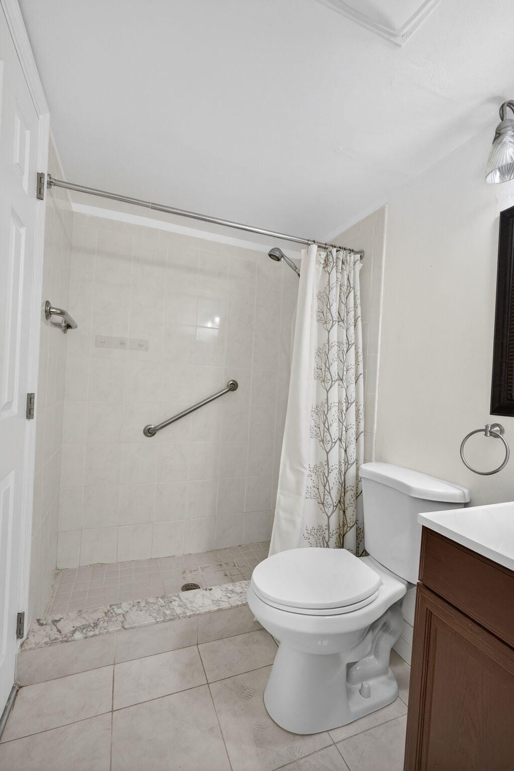 221 Coventry J, West Palm Beach, FL 33417 photo 22