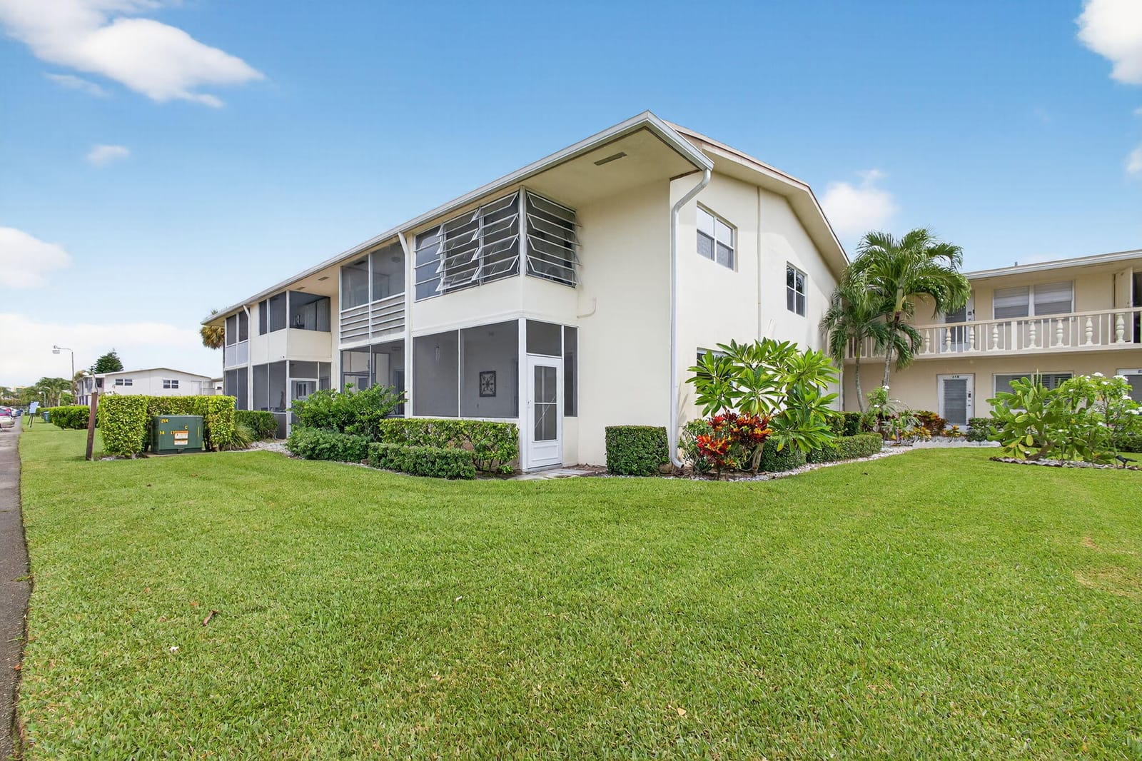 221 Coventry J, West Palm Beach, FL 33417 photo 30